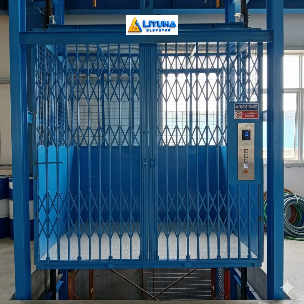 Cargo Lift